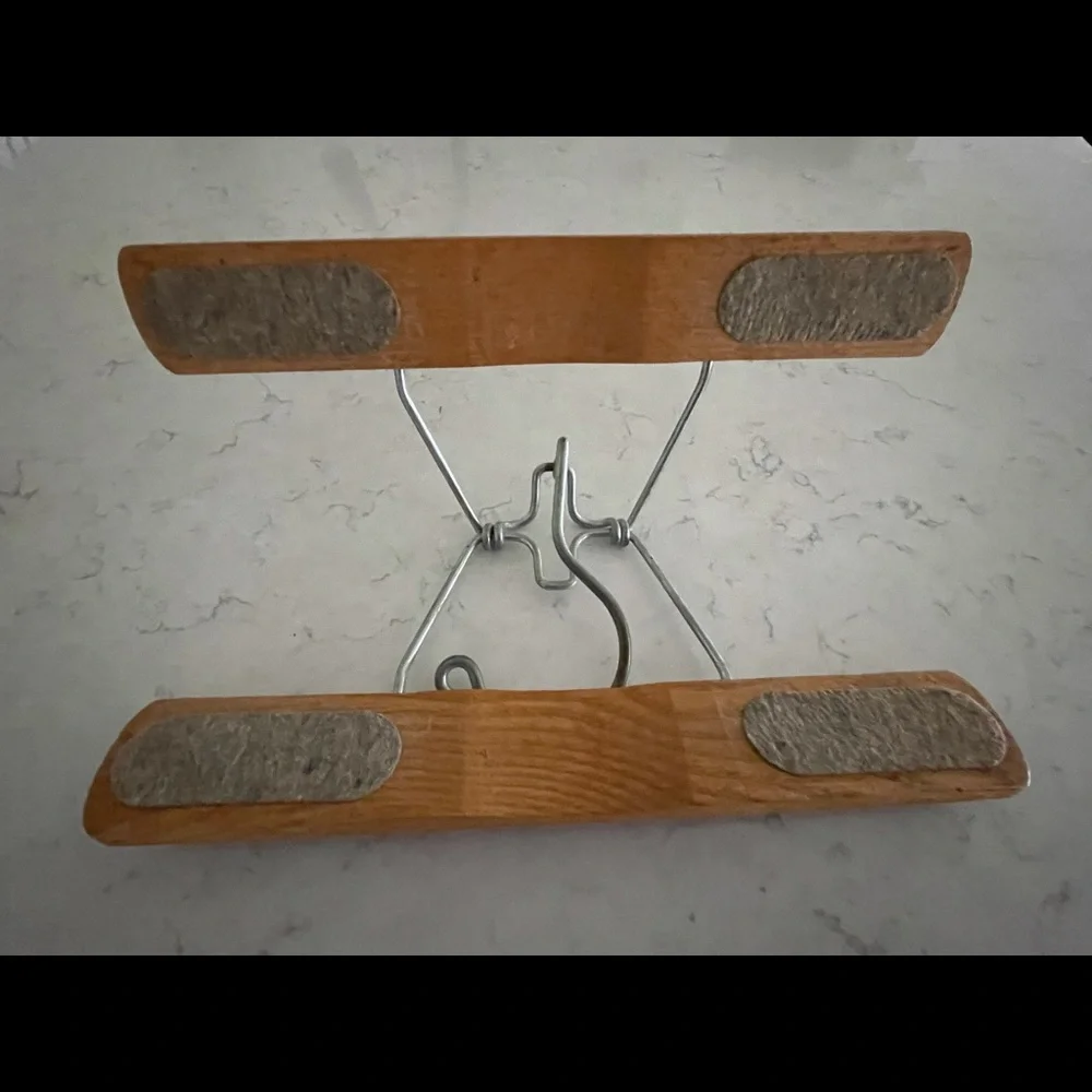 Vintage Snapo Self-Opening Pants/Skirt Hanger
